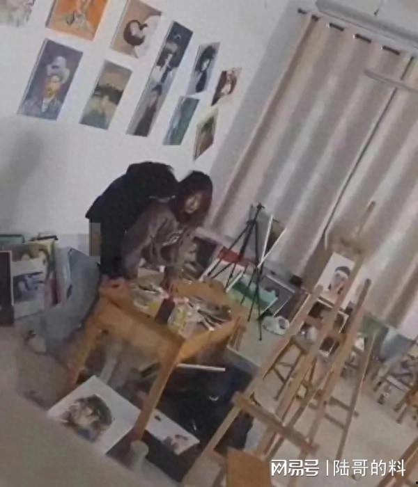 吃瓜网爆画室在线观看,画室在线观看，揭秘神秘艺术世界